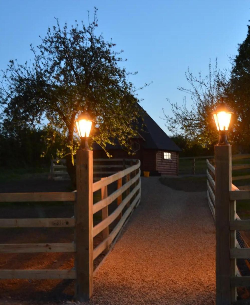 Apple Blossom Glamping Kilkenny Exterior photo